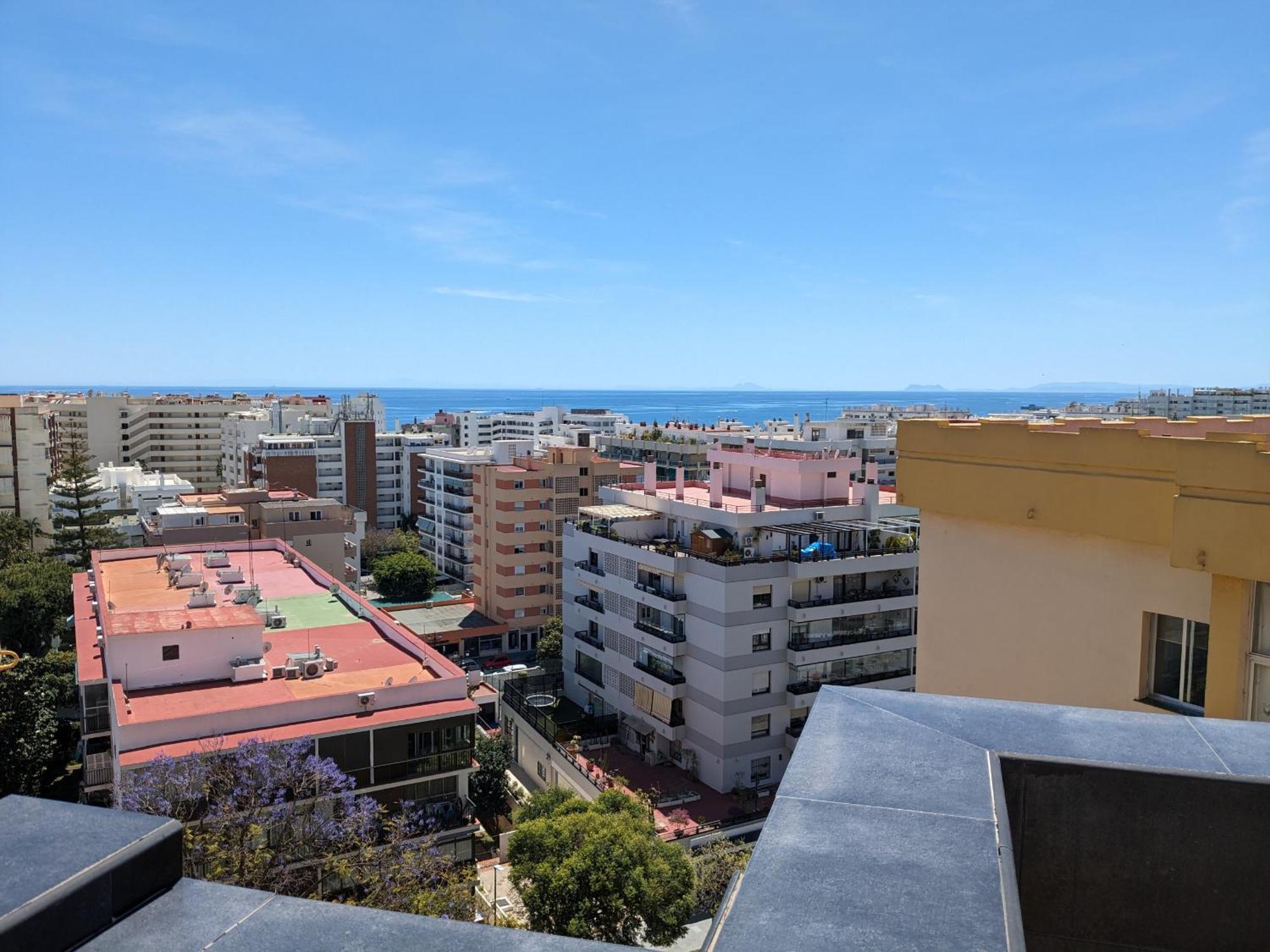 Con Vistas Y Terraza En Appartamento *