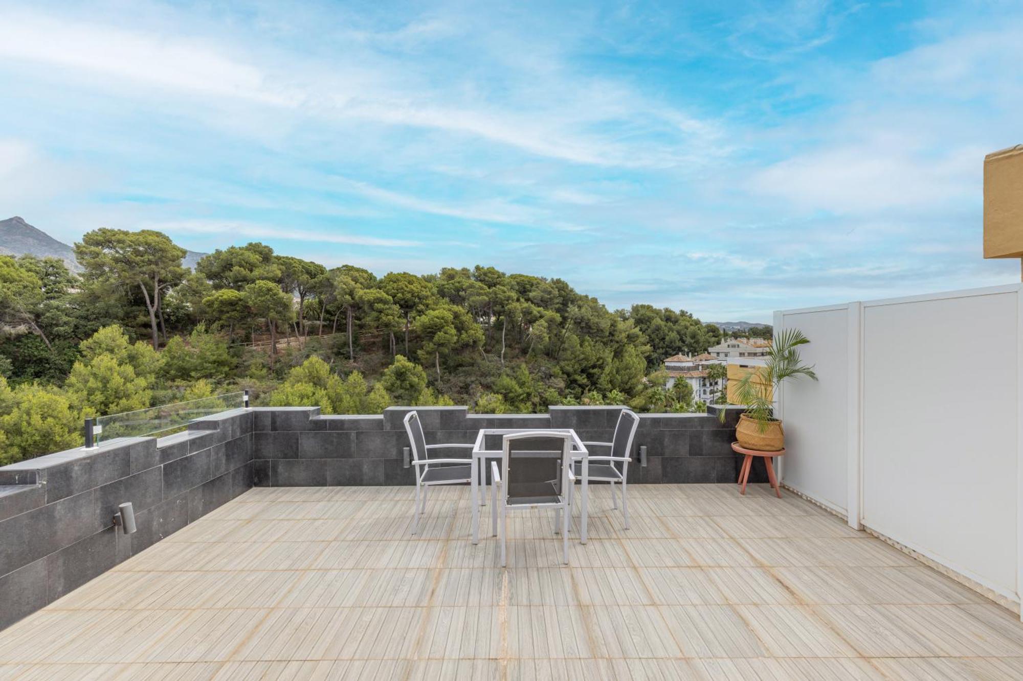 Appartamento Con Vistas Y Terraza En *