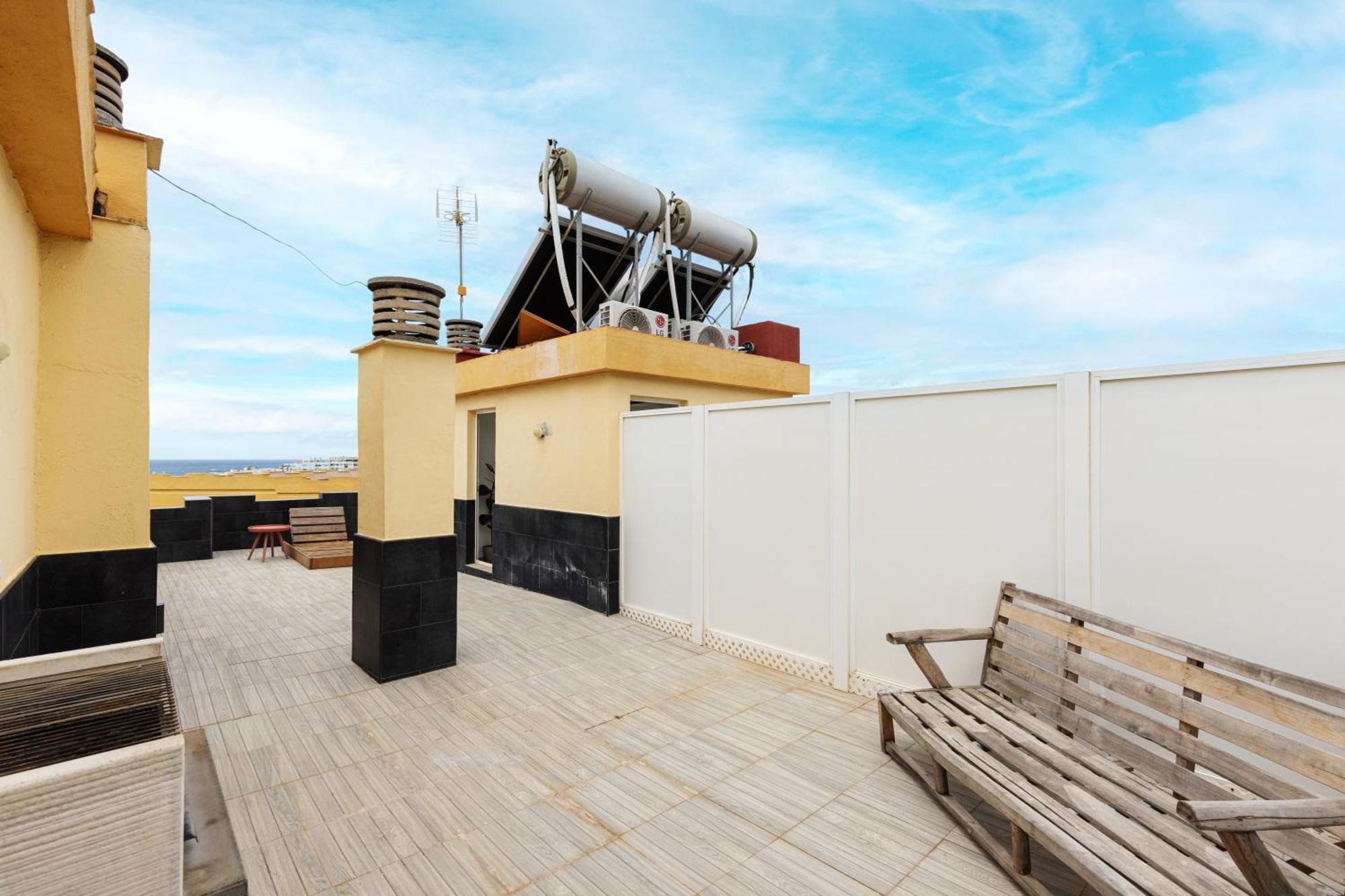 Con Vistas Y Terraza En Appartamento Marbella