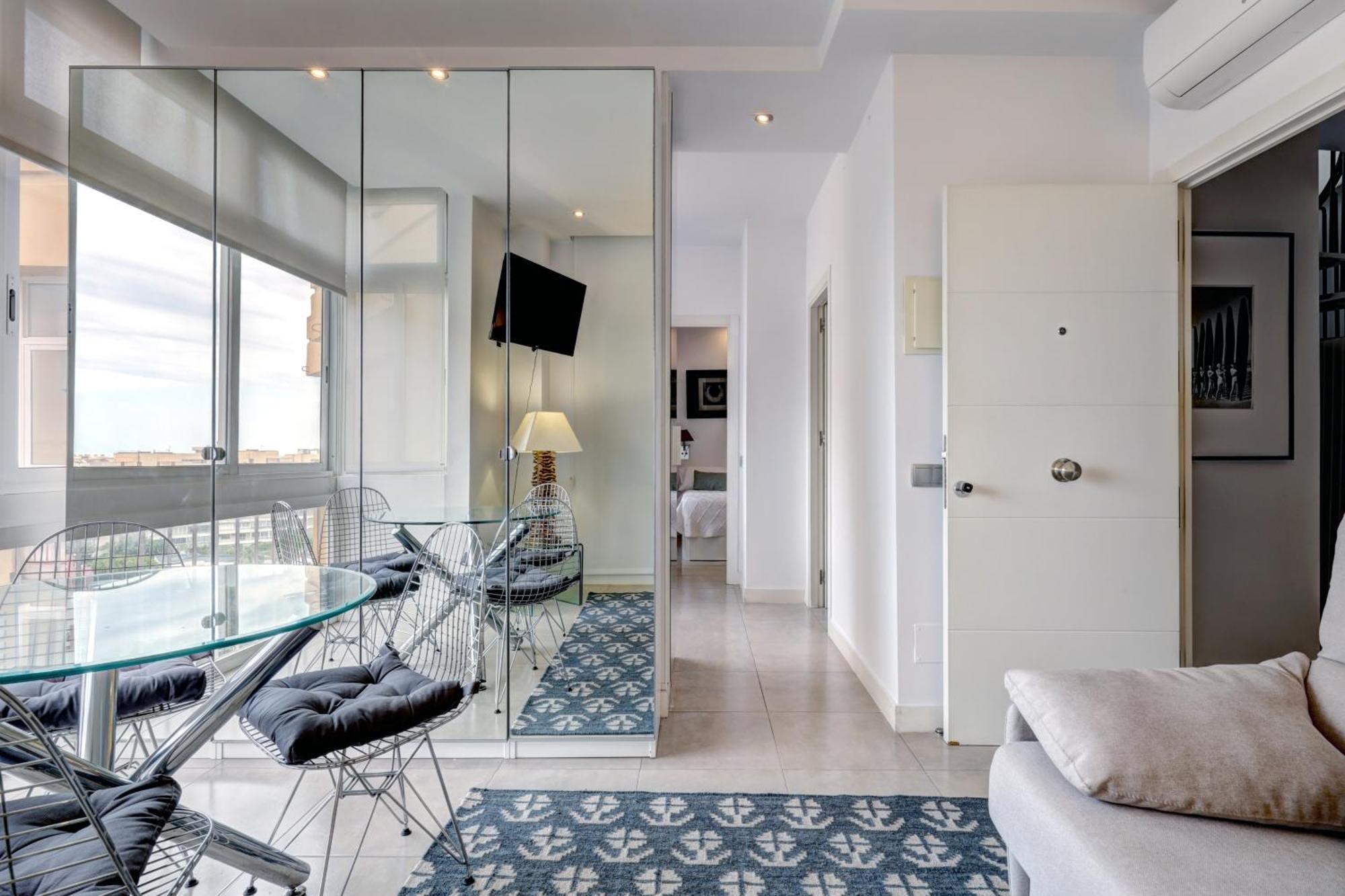 Con Vistas Y Terraza En Appartamento Marbella